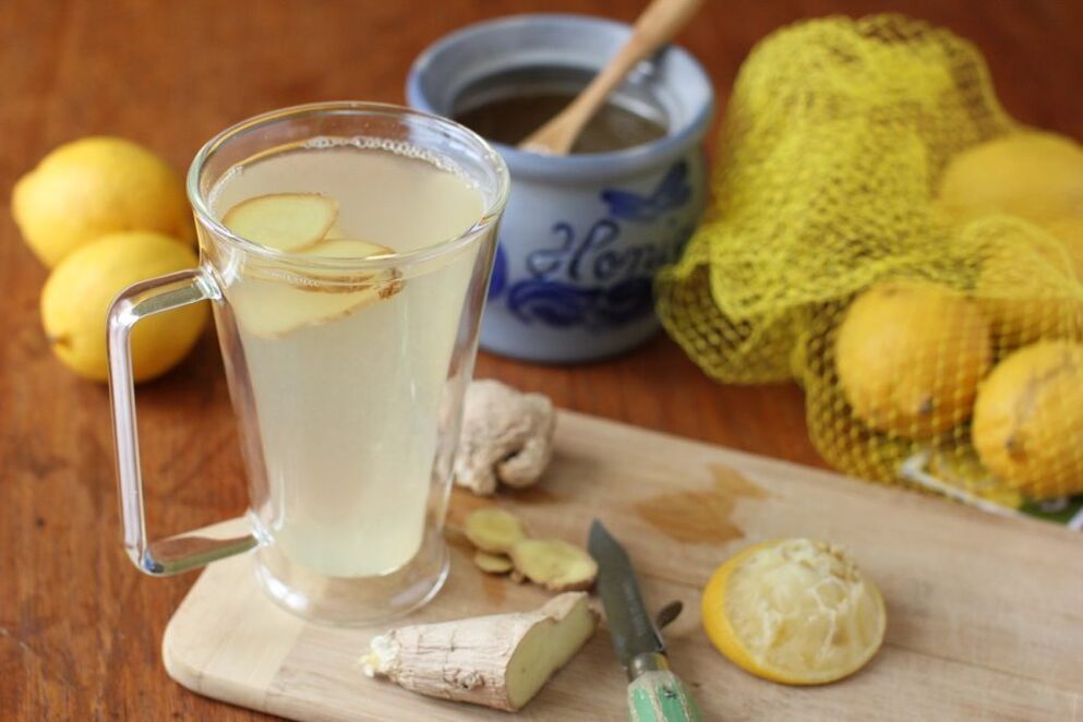 Zázvorová limonáda s medem a citronovou šťávou